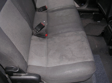 Tappezzeria auto: come pulire i sedili in tessuto e in pelle - Chiarezza